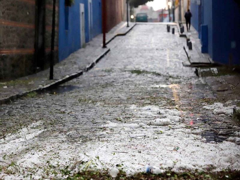Granizada en Coahuila daña clínica del IMSS y causa cortos circuitos