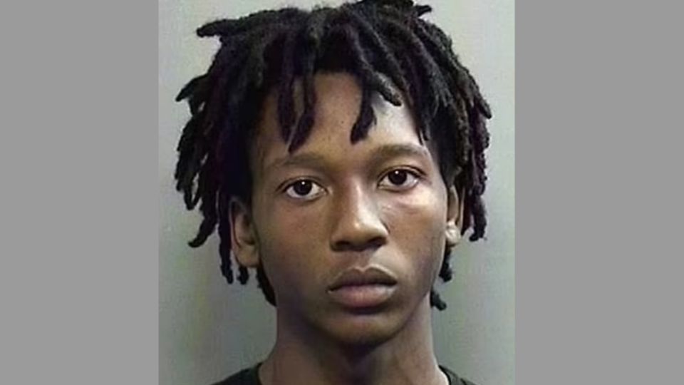 Lo robaban y acosaban en la escuela ‘por tener cosas bonitas’: autor de tiroteo en Texas era víctima de bullying