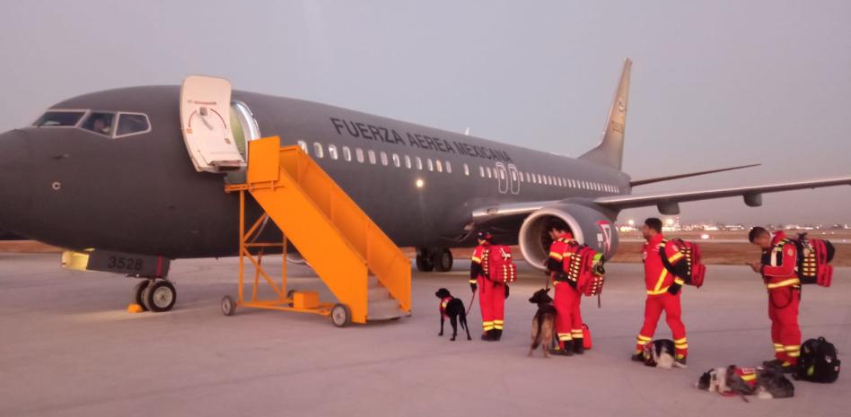En camino a Turquía, 150 rescatistas de Semar, Sedena y Cruz Roja