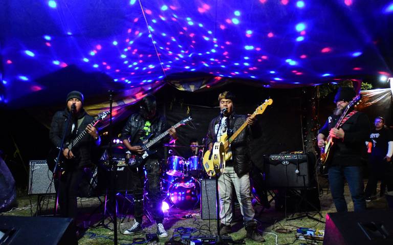 Banda queretana de rock otomí reivindica su cultura