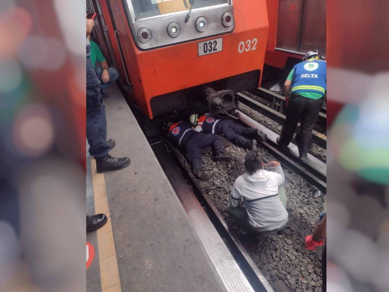 Se arroja al Metro en la estación Instituto del Petróleo y sobrevive milagrosamente