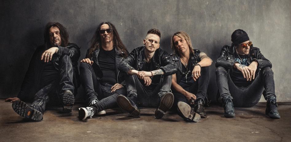 Skid Row recupera la energía de sus primeros años con el hard rock de ‘The Gang’s All Here’
