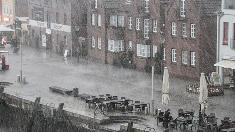 Tres personas pierden la vida tras paso de tormenta “Babet” por Reino Unido