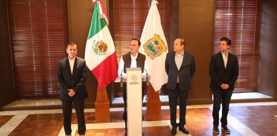 15 mil millones de pesos en inversiones y 3 mil empleos resultado de la gira por Asia: Manolo