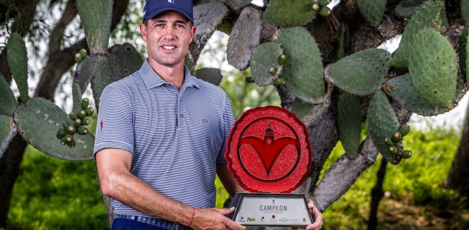 Alexandre Rocha, ganador de la etapa final de la temporada 23-24 de la Gira de Golf