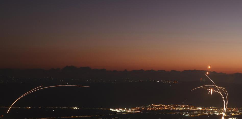 Israel y Líbano, al borde la guerra tras ofensiva aérea israelí y ataque de Hezbolá 