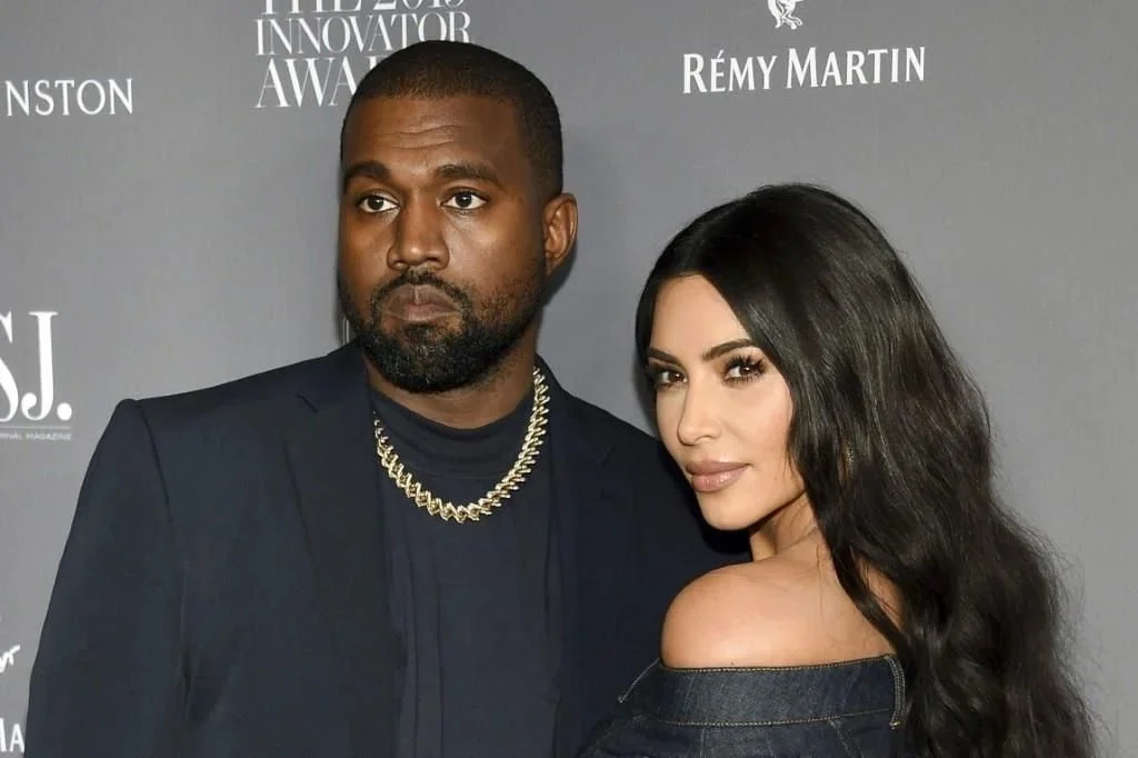 Amenaza West con demandar a Kardashian por custodia de hijos